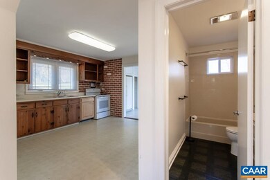 907 Stonehenge Ave, Charlottesville, VA 22902 - photo 7