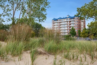 200 Lake 4C Lakeview