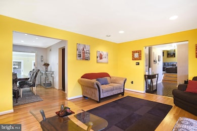 1811 Snowdrop Ln, Silver Spring, MD 20906 - photo 7