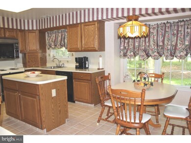 30 Picadilly Cir, Marlton, NJ 08053 - photo 5