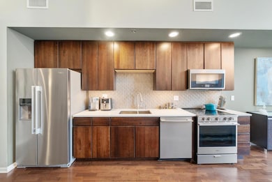 78 E Chestnut St unit 104, Columbus, OH 43215 - photo 4