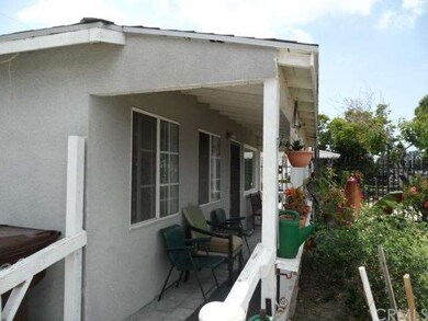 1416 W 155th St, Compton, CA 90220 - photo 4
