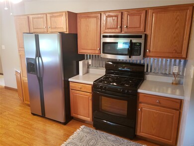 216 Willow Dr, Collinsville, IL 62234 - photo 3