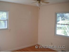 Bedroom-HW floor, ceiling fan