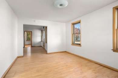 1726 Iowa St, Oshkosh, WI 54902 - photo 3