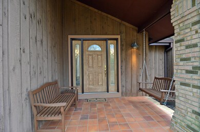 003_Porch.jpg