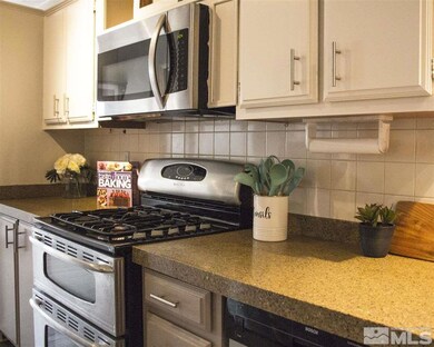 16 Jasper Ln unit 16, Dayton, NV 89403 - photo 3