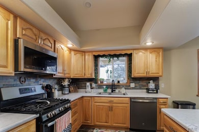 938 N Gantts Fort Ave, Pueblo, CO 81007 - photo 7