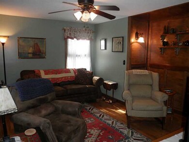 Den/Family/Great Room.
