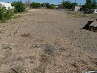 545 East Rd, El Paso, TX 79915 - photo 4