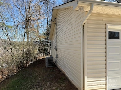 125 Dearmin Terrace, Franklin, NC 28734 - photo 3