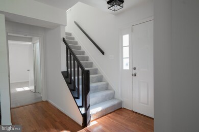 8119 Fenwick Ct, Laurel, MD 20707 - photo 3