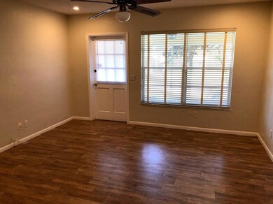 B Lvg Rm - entry