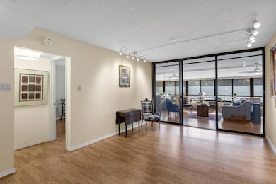 Parkland Condominiums unit 204, Tampa, FL 33609 - photo 7