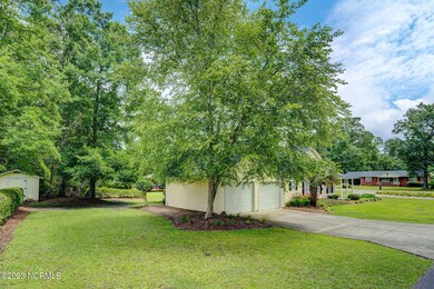 321 S Bennett St, Burgaw, NC 28425 - photo 7