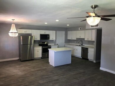 2526 N 30th St, Phoenix, AZ 85008 - photo 6