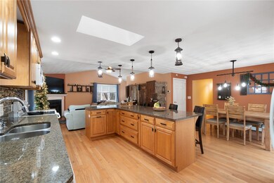 137 Drum Rock Ave, Warwick, RI 02886 - photo 3