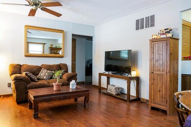 5038 Vanderbilt-5