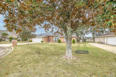 3356 Holt Cir, Pensacola, FL 32526 - photo 2