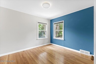 33 Harlau Dr, Schenectady, NY 12302 - photo 7