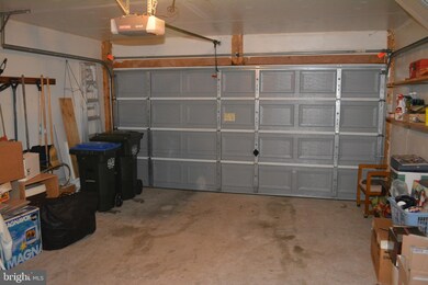 42819 Shaler St, Chantilly, VA 20152 - photo 5