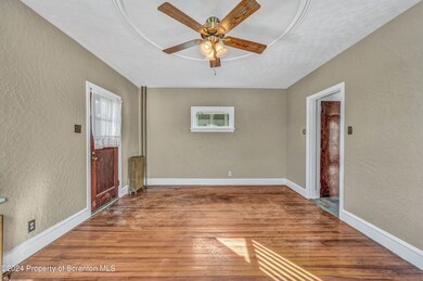 22 Larch Ln, Wilkes Barre, PA 18702 - photo 6