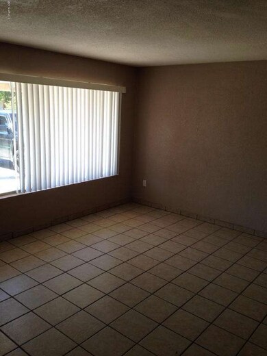 4846 W Berkeley - Front Room