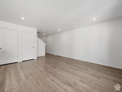 1833 N Blue Iris Ave unit 1073, Tooele, UT 84074 - photo 6