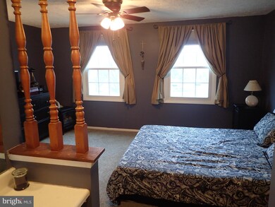 6015 Rowanberry Dr, Elkridge, MD 21075 - photo 7