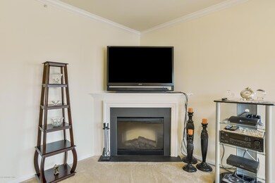 237 Mill Pond Way unit 47, Eatontown, NJ 07724 - photo 6