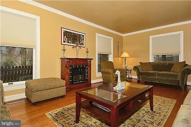10300 Dubarry St, Glenn Dale, MD 20769 - photo 3