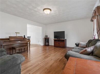 56 Tobie Ave, Pawtucket, RI 02861 - photo 2