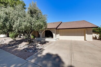 10430-North-77th-Street-3