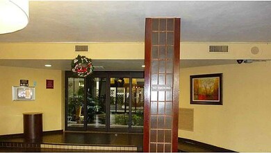 13951 Kendale Lakes Cir unit 309A, Miami, FL 33183 - photo 6