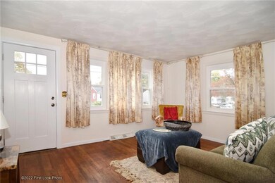 55 Pettis Dr, Warwick, RI 02889 - photo 5