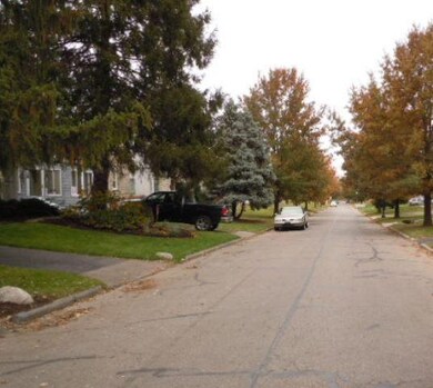 182 S Sylvan Ave, Columbus, OH 43204 - photo 3