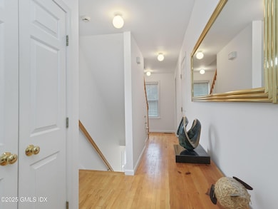 7-web-or-mls-6-robertson-ln-unit-7