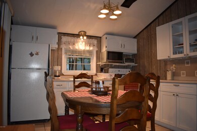 802 Pony Ct, Hawley, PA 18428 - photo 5