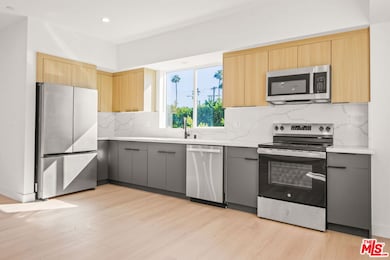 1707 S Burnside Ave unit 1/2, Los Angeles, CA 90019 - photo 4