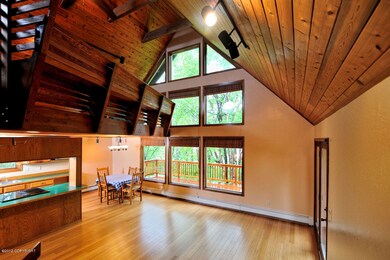 Living Room / Dining Area