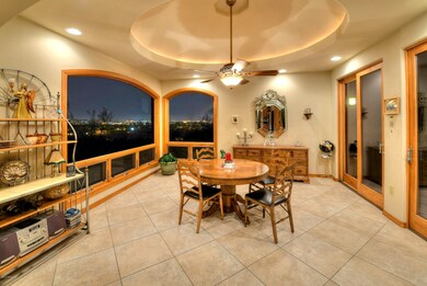 3879 N River Gate