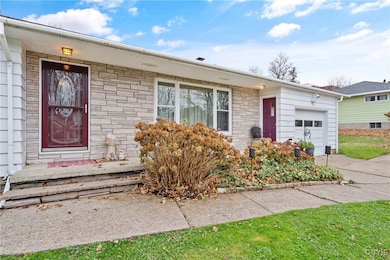 124 Ellen St, Oswego, NY 13126 - photo 4