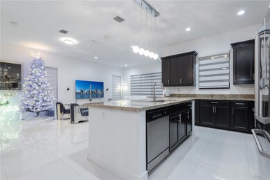 9735 W 34th Ct, Hialeah, FL 33018 - photo 5