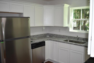 211 White kitchen
