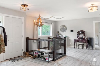 12532 Iris Way-10