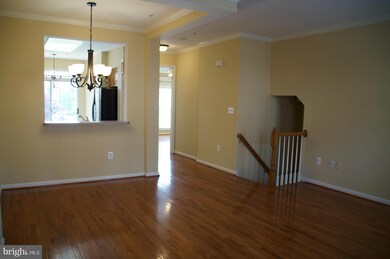 1606 Hunting Creek Dr unit A, Alexandria, VA 22314 - photo 2