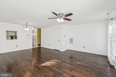 117 Joan Ct unit 117, Jackson, NJ 08527 - photo 5