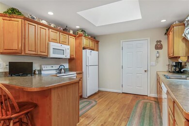 24 Briallia Cir, Newmarket, NH 03857 - photo 7