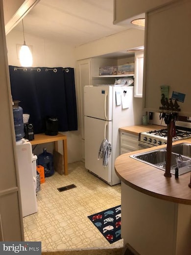 33,34 Hiawatha Dr unit GLEN 6, 1, Cecilton, MD 21919 - photo 4