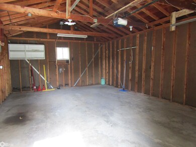 1107 Plum St, Atlantic, IA 50022 - photo 5